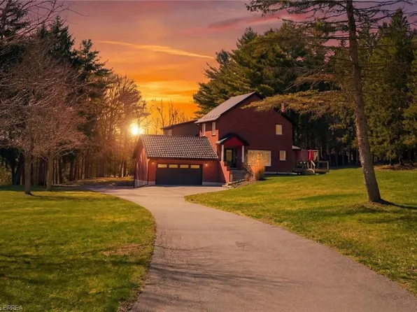 25 Hammond Rd, Brant, ON N3T 5L4