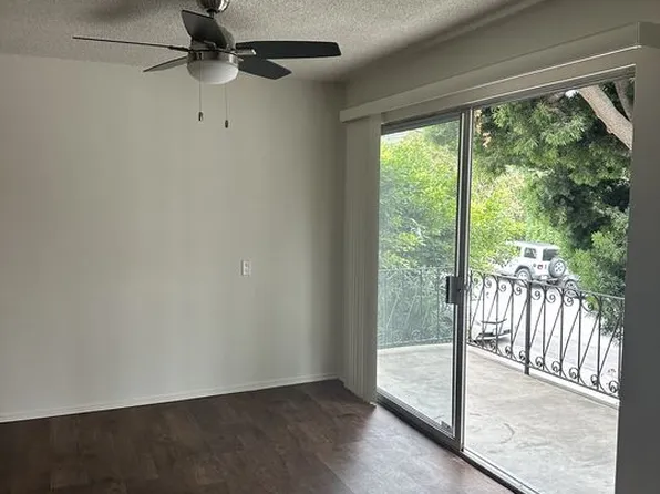 518 Raymond Ave #10, Santa Monica, CA 90405