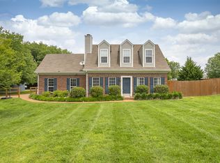 2709 Learcrest Ct, Thompsons Station, TN 37179