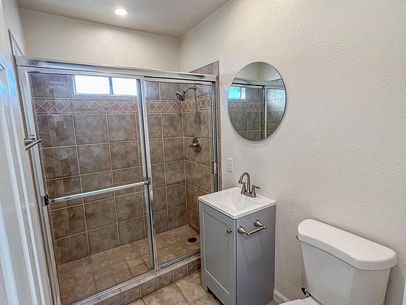 5th image of 5025 Cape May Ave #9