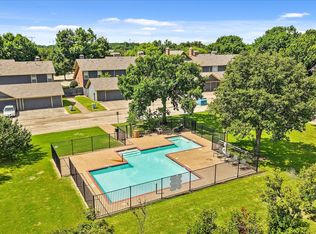 240 Cobblestone Row, Denton, TX 76207