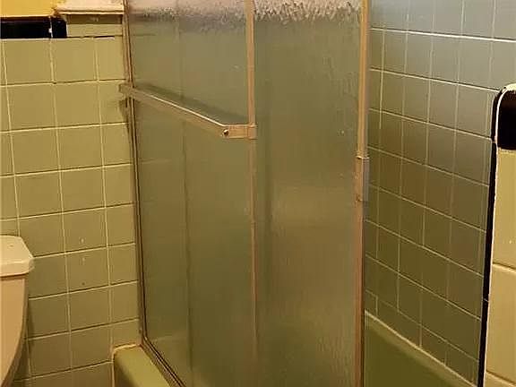3rd image of 8511 150th St Floor 2