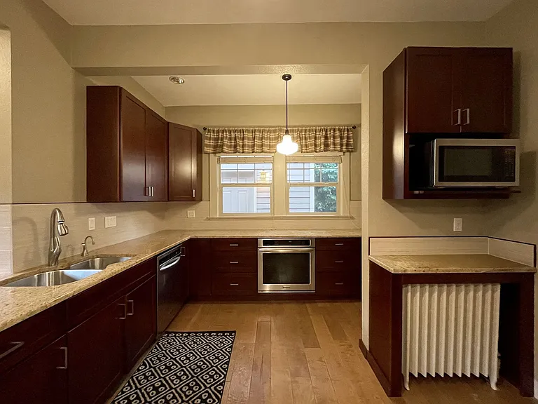 5514 NE Halsey St — Photo 7