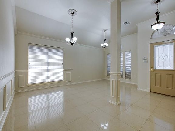 3rd image of 1001 Pegasus Dr
