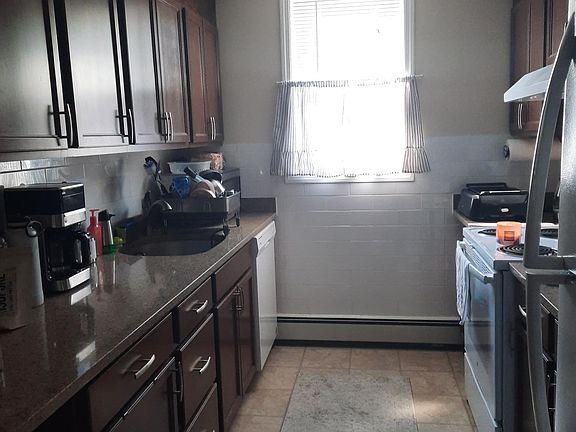 3rd image of 158 Anstice St