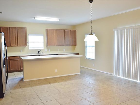 4th image of 4605 N 47th St