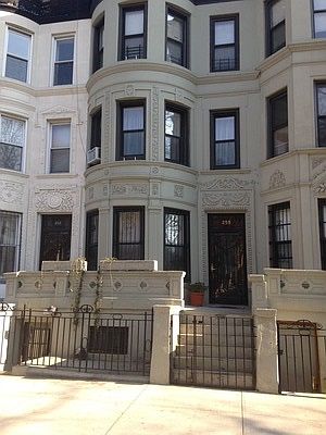2nd image of 255 New York Ave