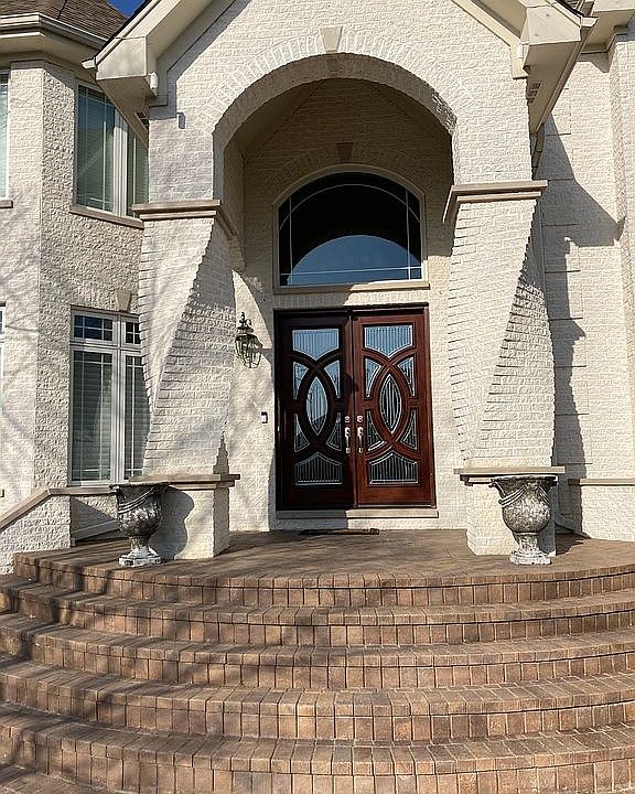 1st image of 13921 Fermoy Ave