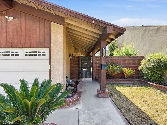 4th image of 9120 Bartley Ave