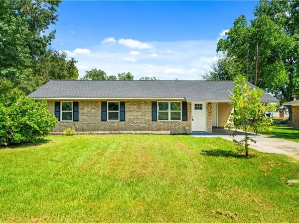 1145 Bordelon Dr, Jena, LA 71342