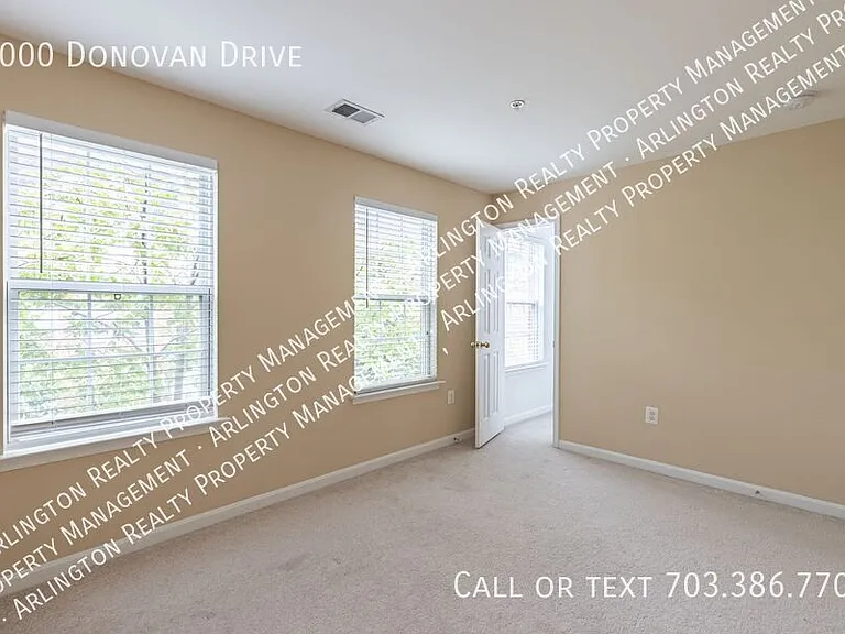 5000 Donovan Dr — Photo 27