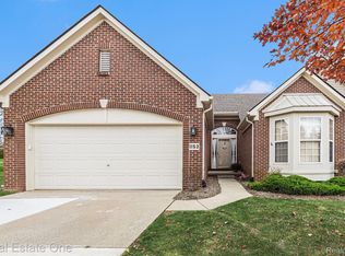 1153 Andover Cir, Walled Lake, MI 48390