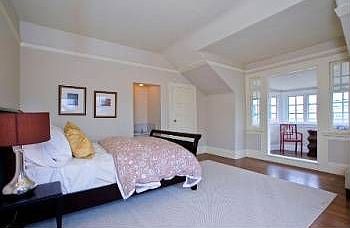 5th image of 2302 Divisadero St