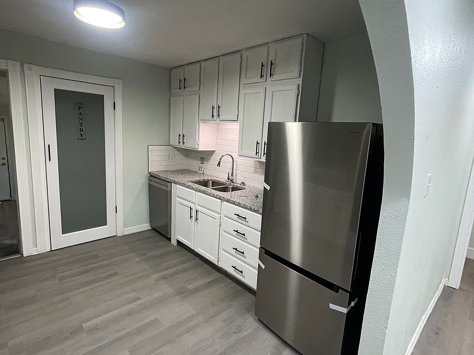1st image of 2706 N Hancock Ave #1