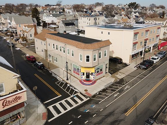 3rd image of 110 Ferry St