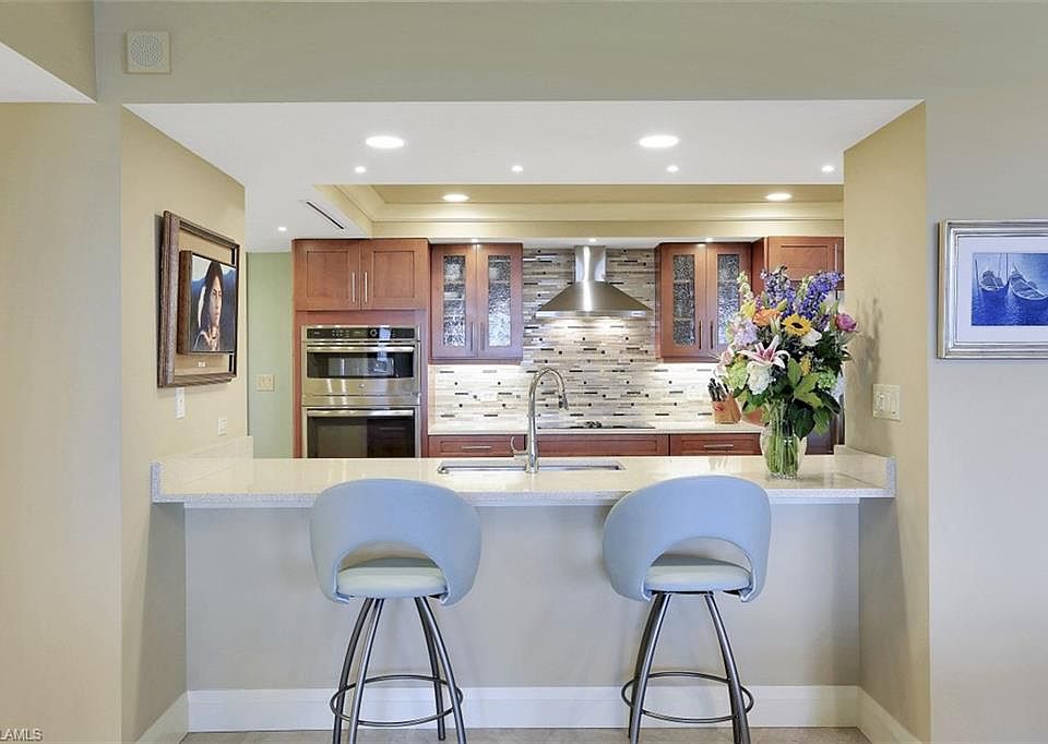 1st image of 5601 Turtle Bay Dr APT 303