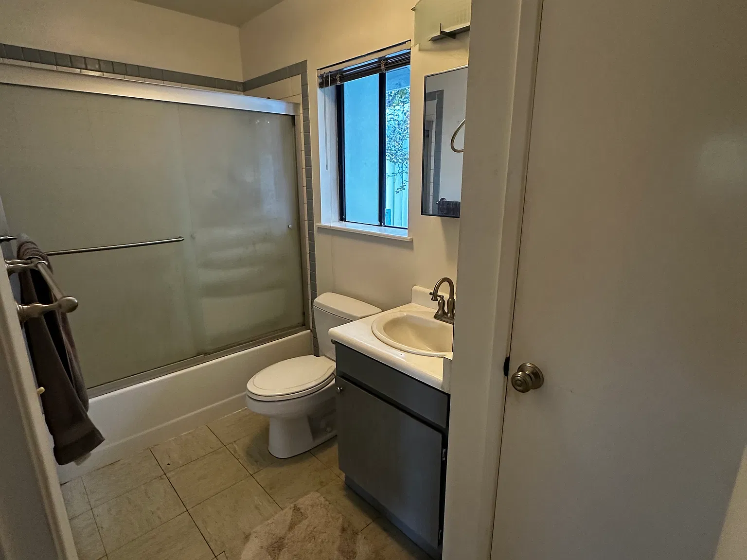 1 bed, 600 sqft, $2,200 — Photo 3