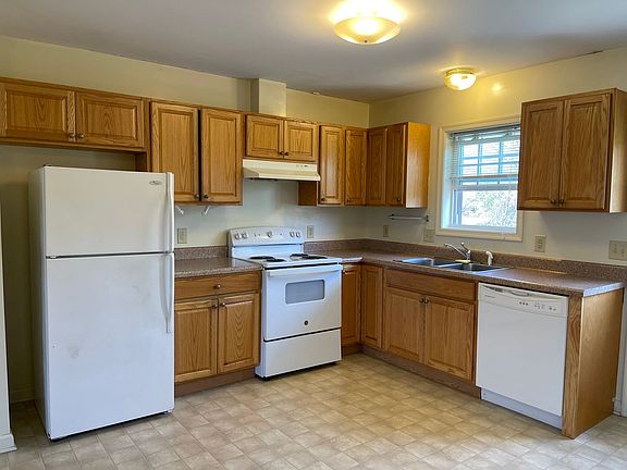 2nd image of 650 Christy Ln APT 101