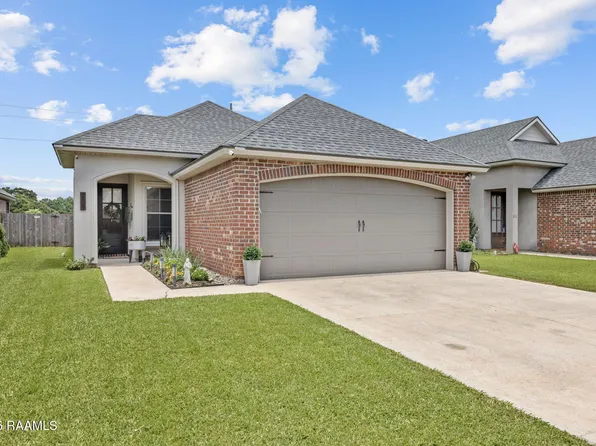 209 Rolling Mill Ln, Youngsville, LA 70592