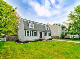 100 Roseanne Ln, Manchester, NH 03103