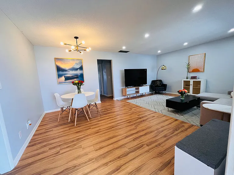 3201 NE 29th St #307 — Photo 3