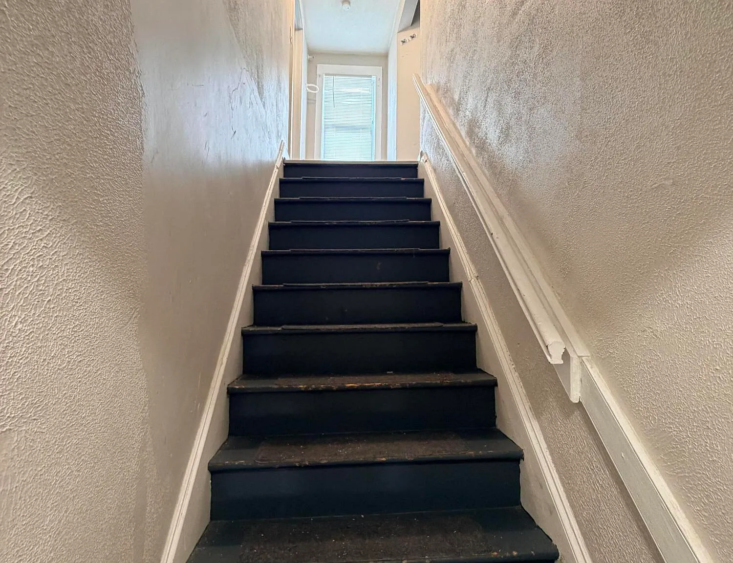2 bed, 1.0 bath, 700 sqft, $1,150 — Photo 2