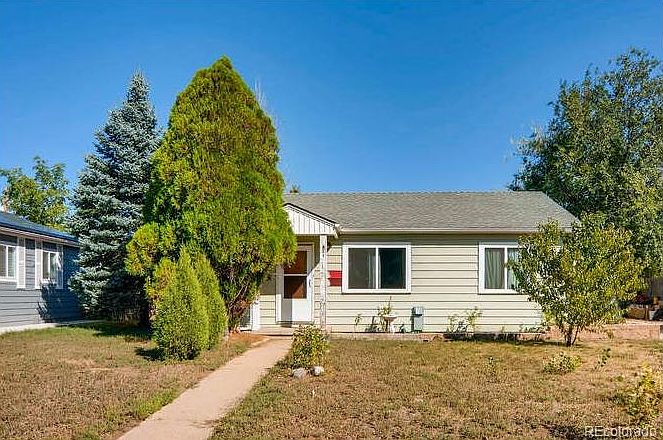 1st image of 824 S Umatilla Way