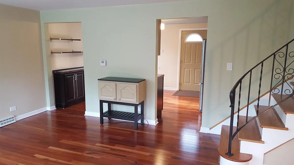 3 bed, 1714 sqft, $2,985 — Photo 4