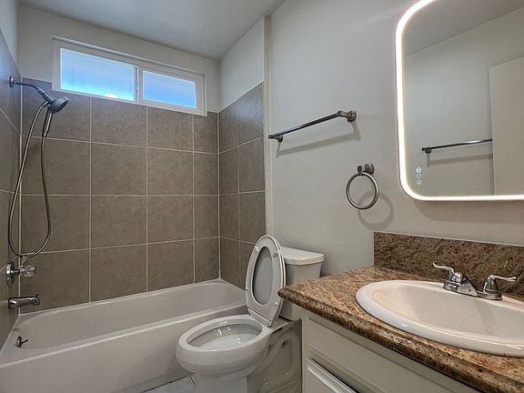 5th image of 1001 Orange Grove Ave APT 6