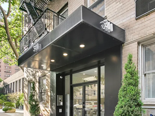 311 East 25th Street image 5 of 5