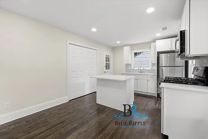 1443 Mimosa Cir SE — Photo 8