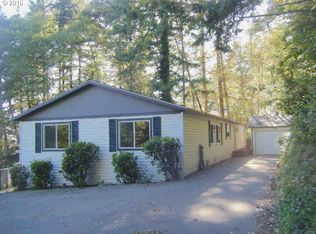 17292 Mountain Dr, Brookings, OR