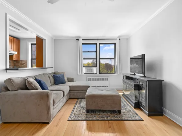 20 89th Street C5 image 1 of 8