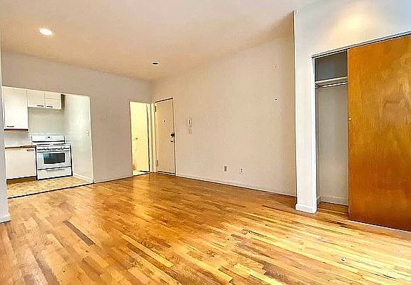 2nd image of 246 W 102nd St #A4