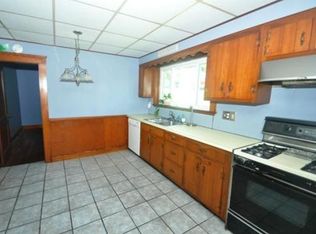 23 Rockefeller St, Randolph, MA 02368