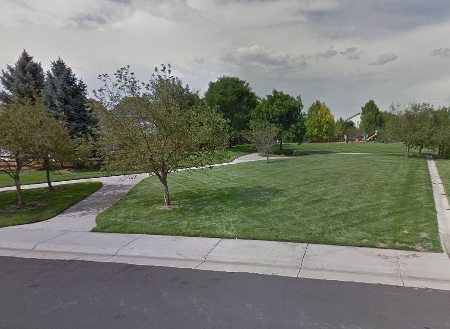 2nd image of 9676 Newland Ct