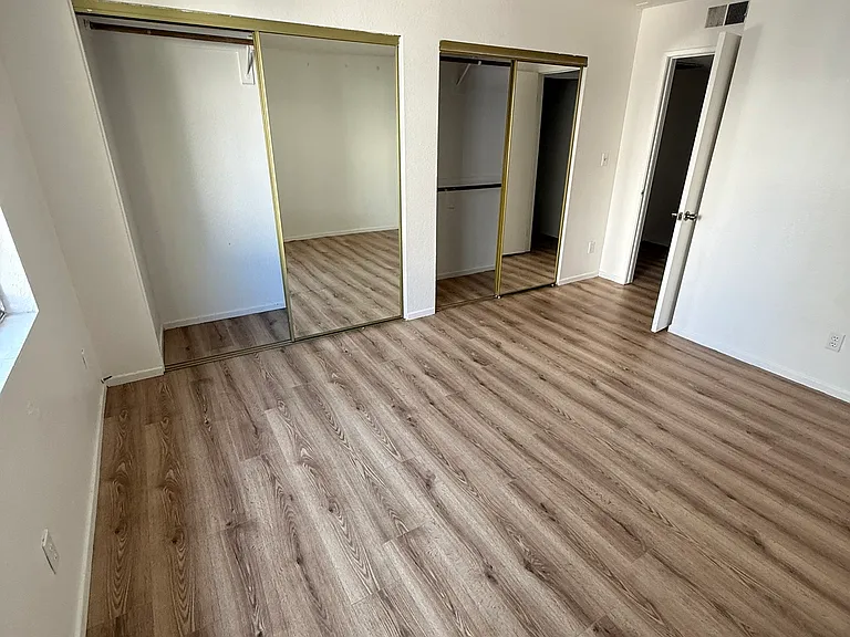 11312 Morrison St #11 — Photo 9