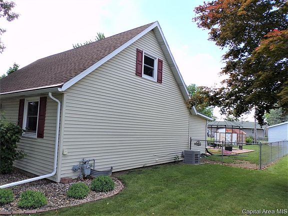 5th image of 1741 Cardinal Dr