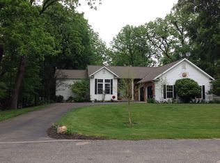 271 Deer Run Dr, Plainwell, MI 49080