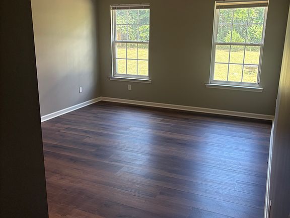 4th image of 170 Mill Stone Ln