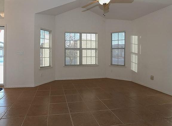 4th image of 5544 Manuel Moreno Dr