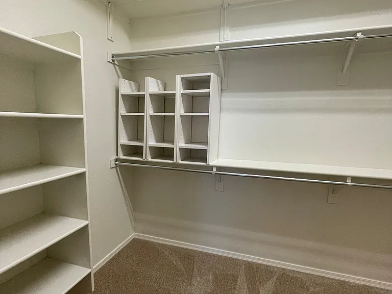 5649 N Bentley Ct — Photo 9