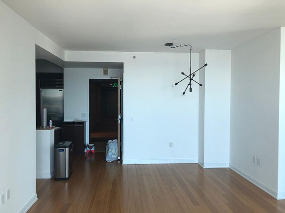 2nd image of 425 1st St Unit 4808