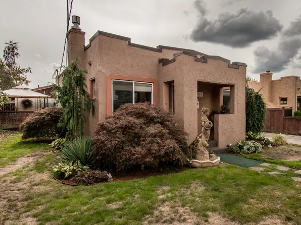 920 3rd Ave NW, Puyallup, WA 98371