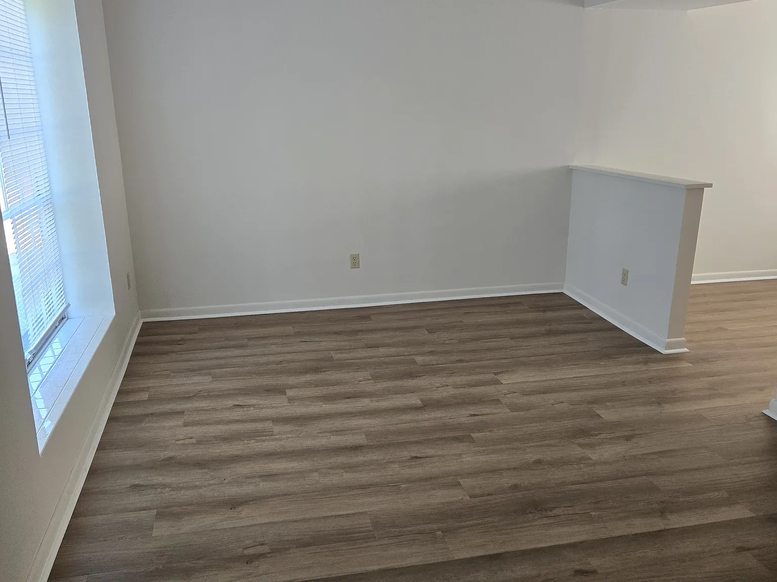 4403 Country Club Rd — Photo 2