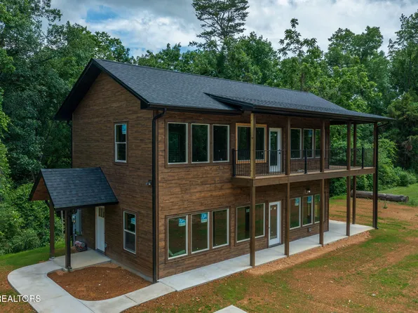 2613 Highland Park Dr, Pigeon Forge, TN 37863