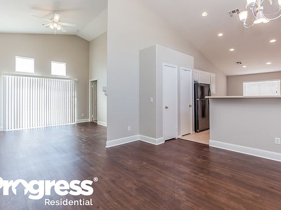 2nd image of 2711 Gardenia Flower Ave