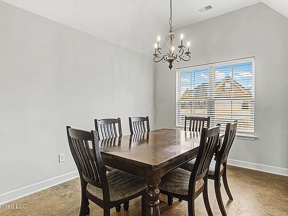 5th image of 7927 Ironwood Dr