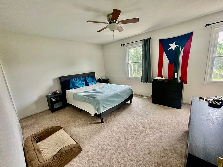 425 Parkridge Ln — Photo 17