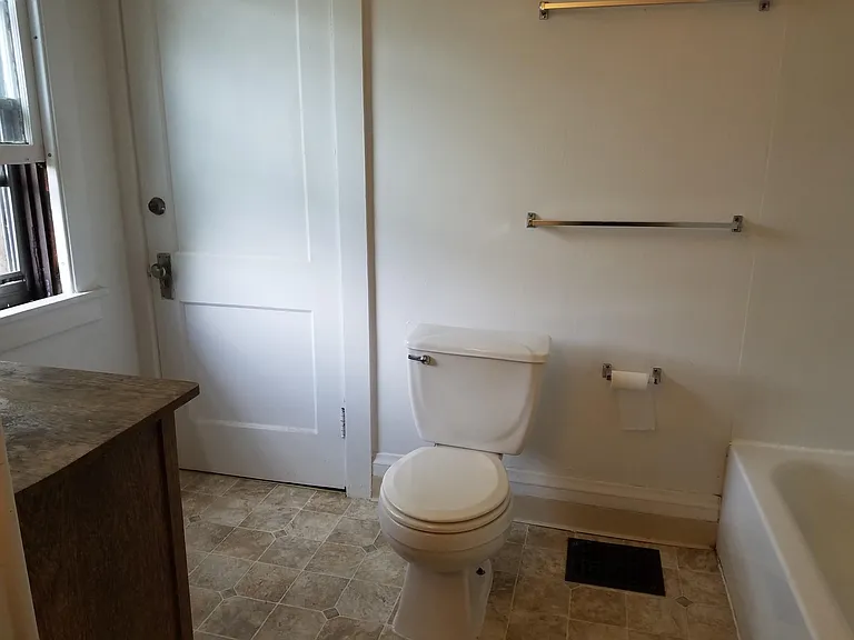 307 Wait Ave — Photo 9